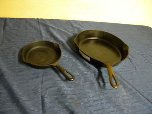 lot 697 image: # 3 and # 8 Griswold frying pans