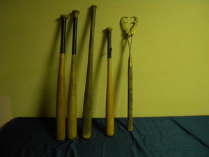 lot 707 image: 4) Wooden ball bats & Fish spear