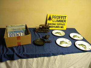 lot 708 image: Old MN license plates, Fish plates