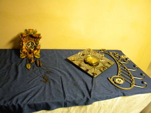 lot 715 image: Cuckoo Clock and wall ornaments