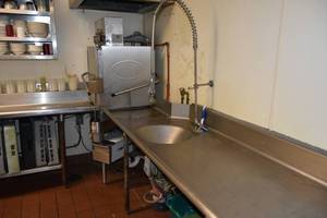 lot 51 image: Commerical Dishwasher