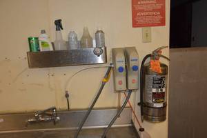 lot 54 image: Fire Extingusher & Rack