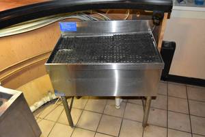 lot 65 image: LaCrosse Drain sink