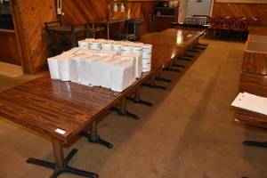 lot 118 image: Tables