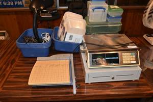 lot 135 image: Kubota Digital Scale