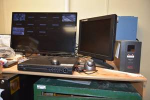 lot 142 image: Surveillance equipment