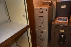 lot 183 image: 4 drawer file