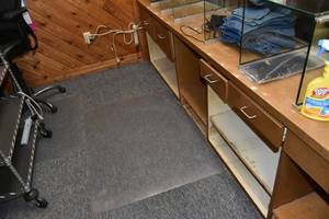 lot 186 image: 16 counter w 7 drawers