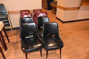 lot 188 image: 4 Red & 4 Black Chairs