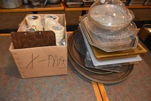 lot 209 image: Server Trays & masking tape