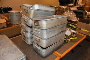 lot 211 image: Roaster & Bake Pans