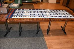 lot 222 image: Bonanza Bingo 1-75 signs
