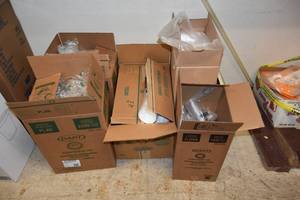 lot 236 image: Trays, bowls, Lids, Cups