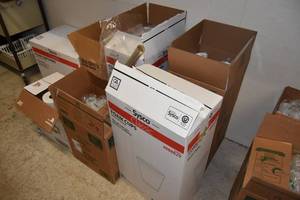 lot 237 image: Foam Cups, paper towels