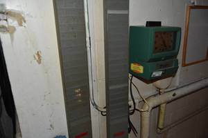 lot 271 image: Time Clock & 2) racks