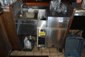 lot 68 image: Sink and Glass Tender in Front Bar