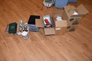 lot 308 image: Misc. organizers, baskets, pool balls, cardboard serving bowls