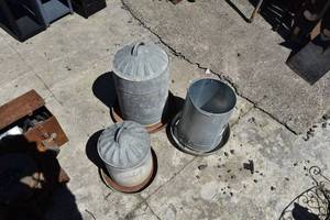 lot 41 image: 3) Old chicken feeders