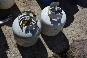 lot 51 image: 2) LP tanks1 full