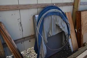 lot 63 image: 3 X 4 Collapsible fish house