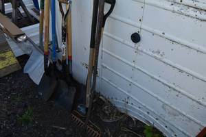lot 72 image: Shovels and rakes