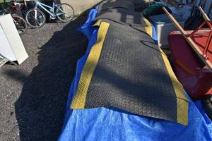 lot 77 image: 4) Rubber floor mats