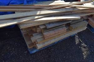lot 79 image: Pallet of lumber and cribbing