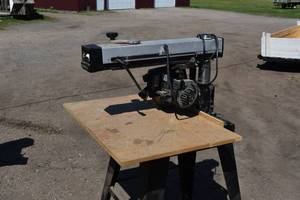 lot 95 image: Dewalt Radial Arm Saw 2.5 HP