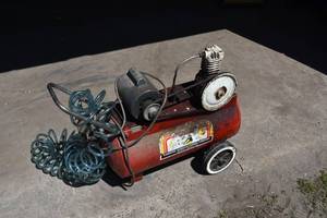 lot 107 image: Sanborn single cyliner compressor