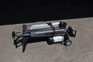 lot 108 image: Electric Wood splitter 5 Ton