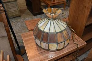 lot 140 image: Leaded glass hanging lamp