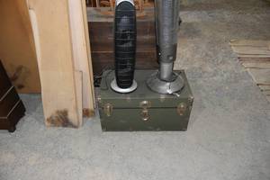 lot 156 image: Foot locker &amp 2) oscillating heaters wfans