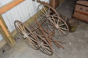 lot 167 image: 4) wheels & parts for buggy
