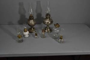lot 243 image: Rayo & New Juno lamps & small
