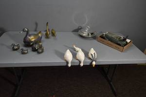 lot 265 image: Metal Ducks, JB car, SS bowl