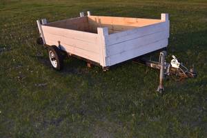 lot 227 image: Two wheel trailer wsides