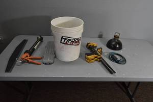 lot 297 image: Tools, Quick-grips, clamps