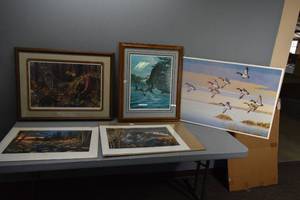 lot 315 image: Framed & unframed wildlife prints