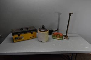 lot 329 image: Crock, Shoe lasp, tool box, horns