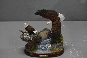lot 337 image: Guardian Falls Eagle wCert