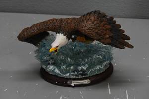 lot 347 image: Force of Nature Eagle wcert.