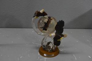 lot 358 image: Spring Splash Down Eagle wcert.