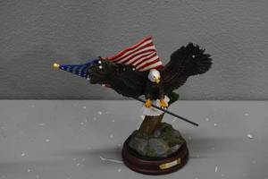 lot 360 image: Guiding Beauty Eagle NO Cert.