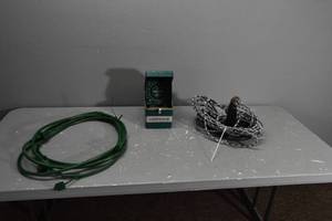 lot 385 image: Anchor, Locator, Power cord