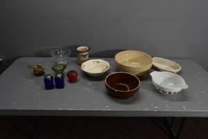 lot 394 image: Colbalt Blue S & P, Stoneware