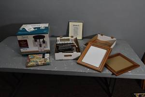 lot 426 image: New Ceiling Light, Picture frames