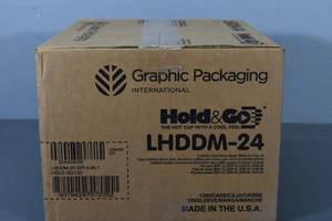 lot 152 image: 1200 ct case of Hold and Go hot cup lids
