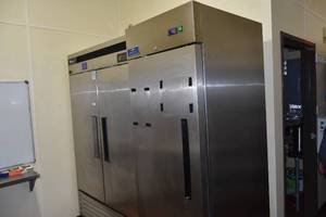 lot 8 image: Artic Air Commercial Refrigerator Energy Star