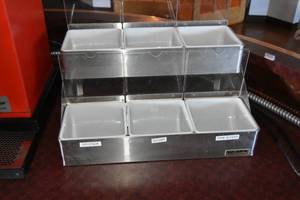 lot 29 image: NSF Condiment Bar6 compartments San Jamar