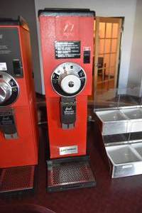 lot 30 image: Bunn Coffee Mill Turkish Coarse to fine grind